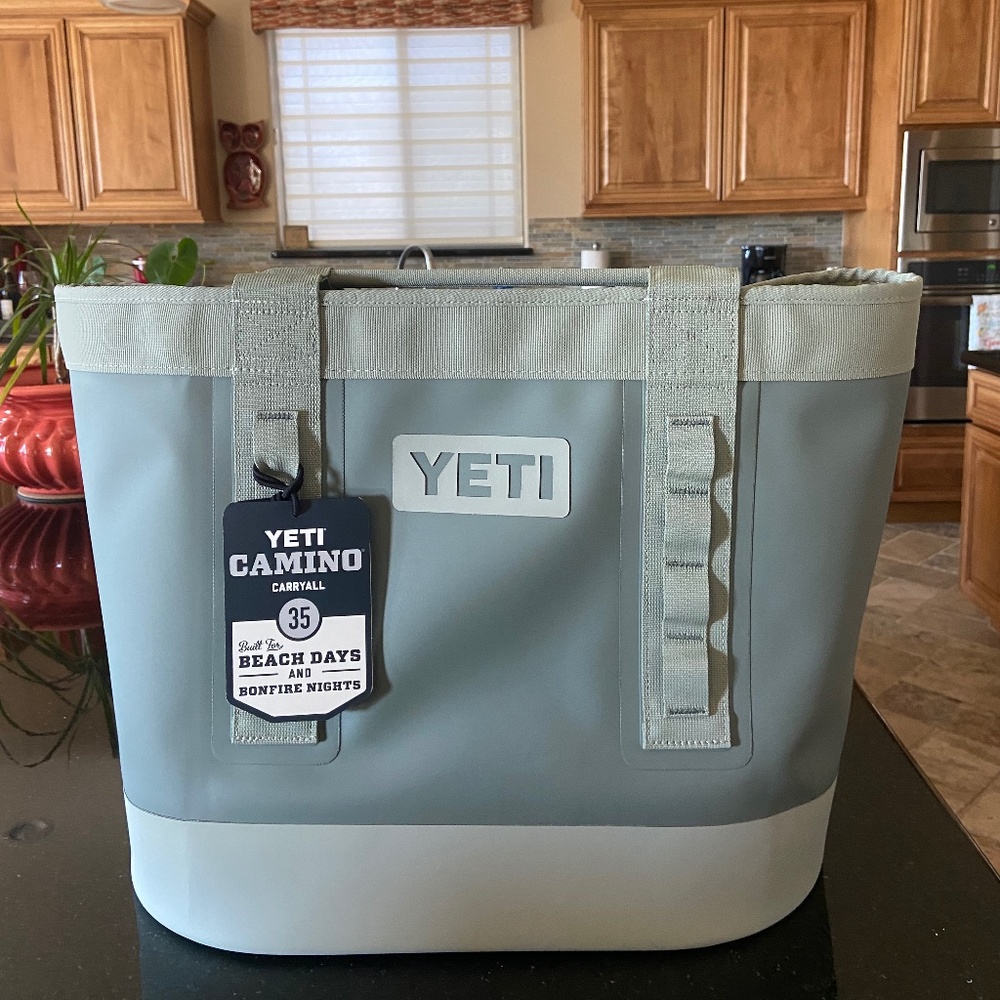 YETI tote